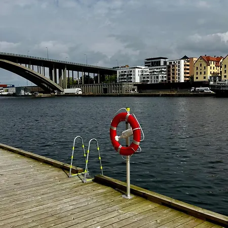 Modern Right On The Dock - Near Downtown Apartment Bergen
