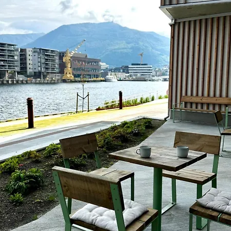 Modern Right On The Dock - Near Downtown Bergen