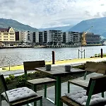 Modern Right On The Dock - Near Downtown *