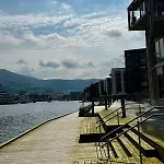Apartment Modern Right On The Dock - Near Downtown *
