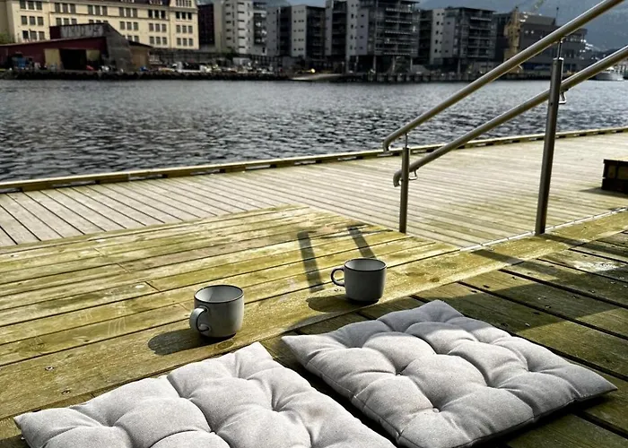 Modern Right On The Dock - Near Downtown Апартаменты *